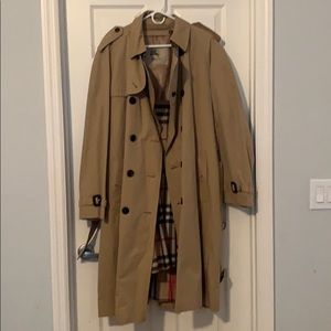 Burberry Trench Coat NWOT
